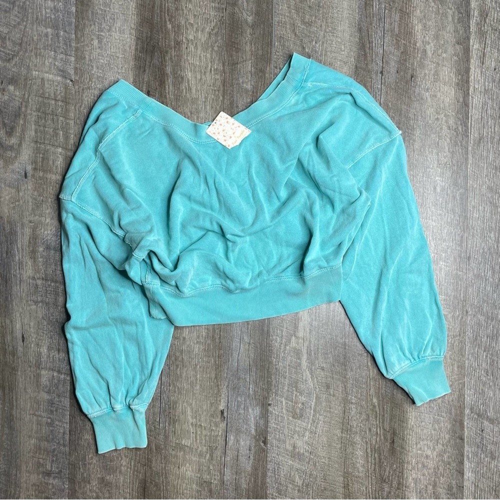 Free People Take Me Back Pullover NEW Size Small - Picture 2 of 10
